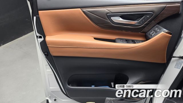 Toyota Alphard 2024