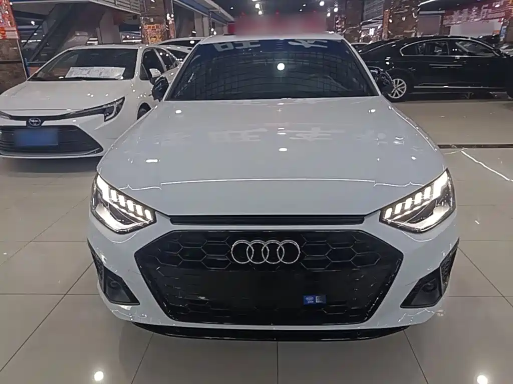Audi A4 2024