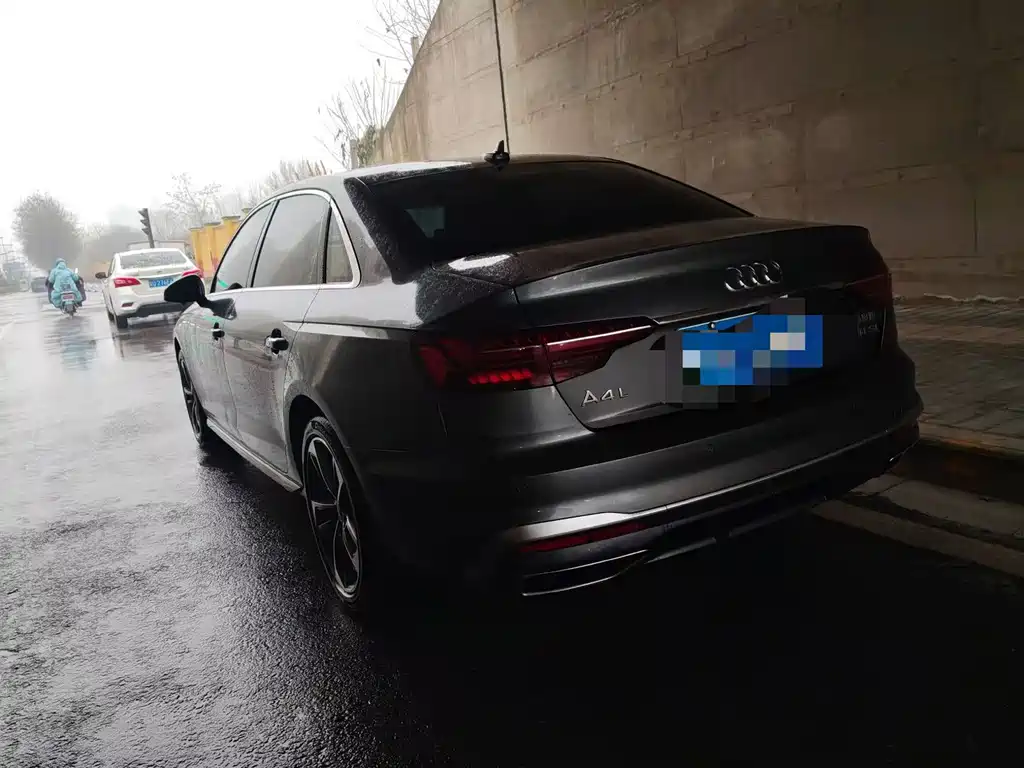 Audi A4 2024