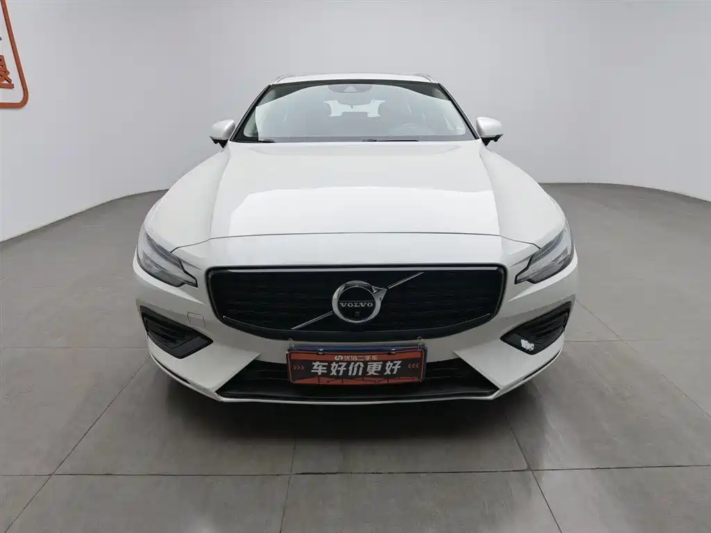 Volvo V60 2020