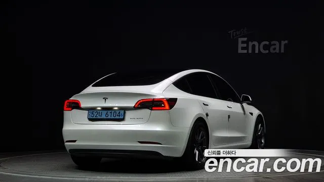 Tesla Model 3 2021