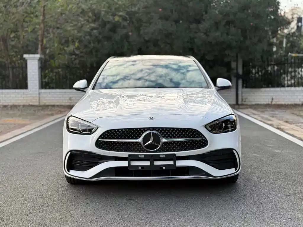 Mercedes-Benz C-Класс 2024