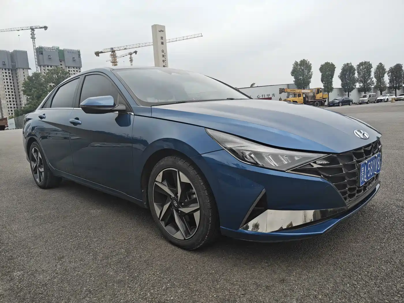 Hyundai Elantra 2022