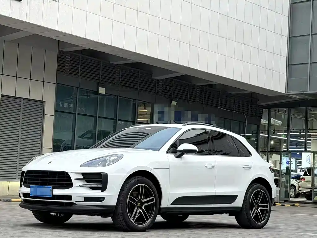 Porsche Macan 2021