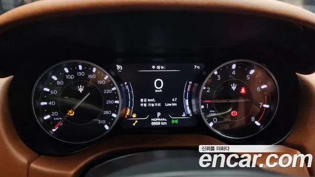 Maserati Ghibli 2022