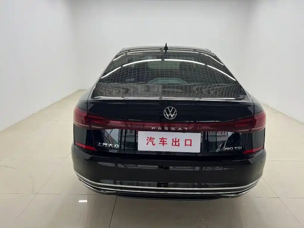Volkswagen Passat 2023