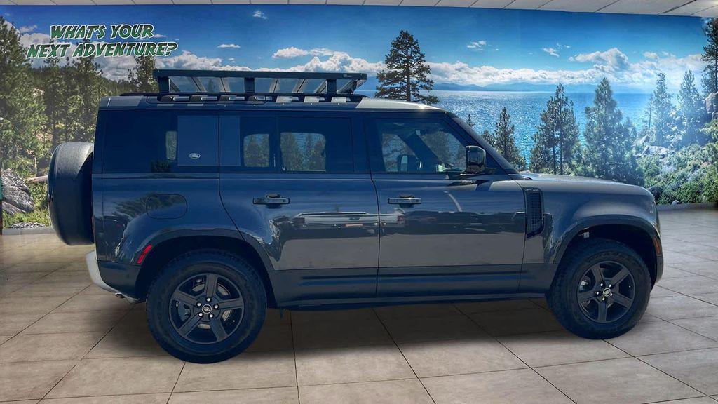 Land Rover Defender 2023
