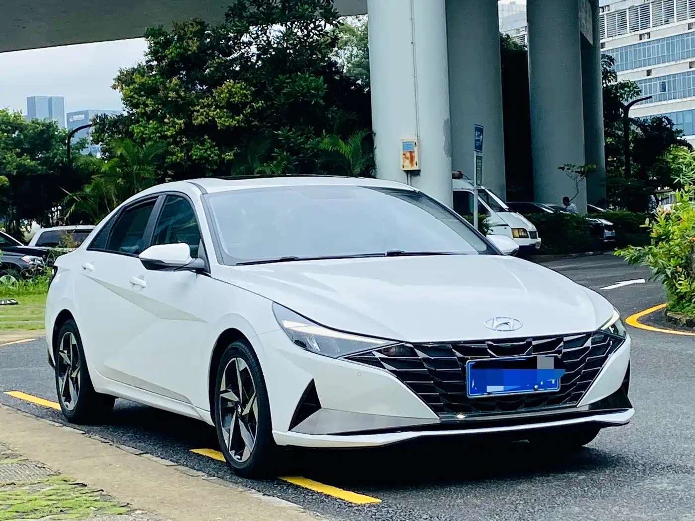 Hyundai Elantra 2022