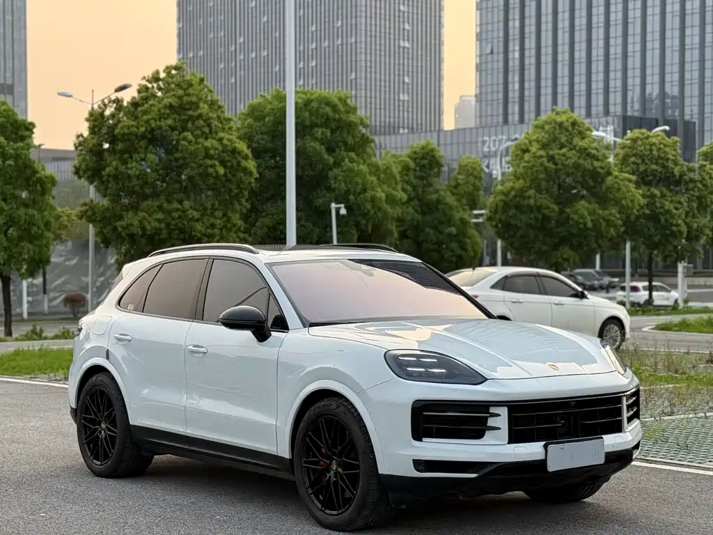 Porsche Cayenne 2024