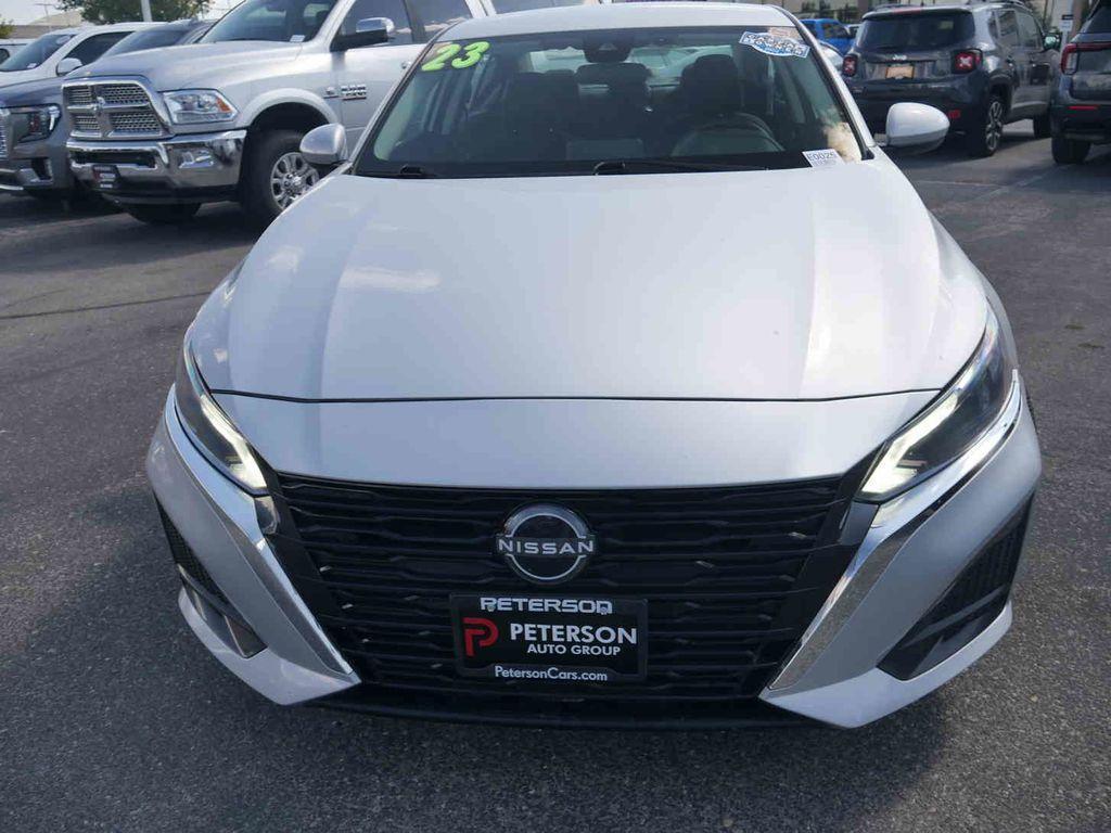 Nissan Altima 2023