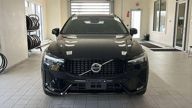 Volvo XC60 2025