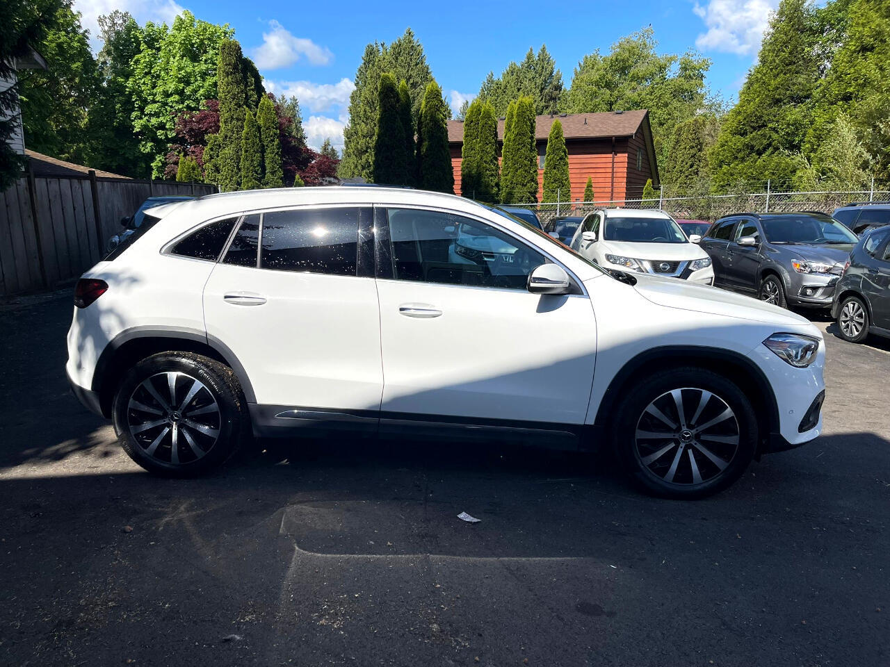 Mercedes-Benz GLA 2023