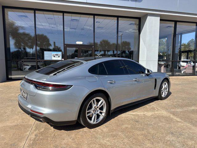 Porsche Panamera 2021