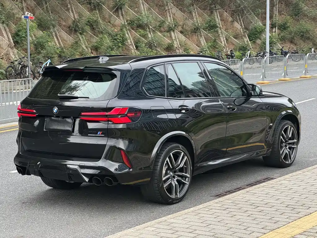BMW X5 M 2024