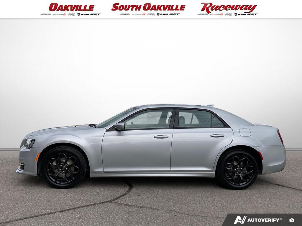 Chrysler 300 2023
