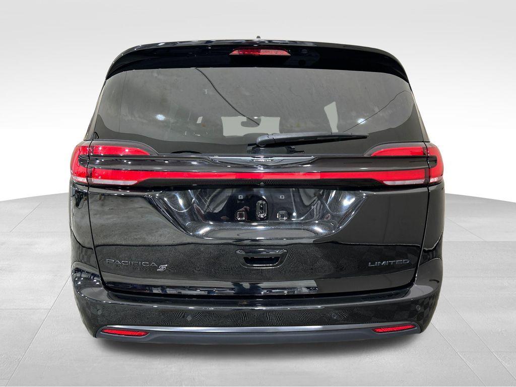 Chrysler Pacifica 2025