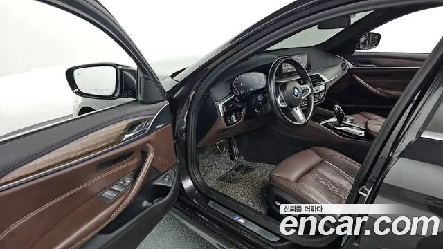 BMW 5 серии 2020