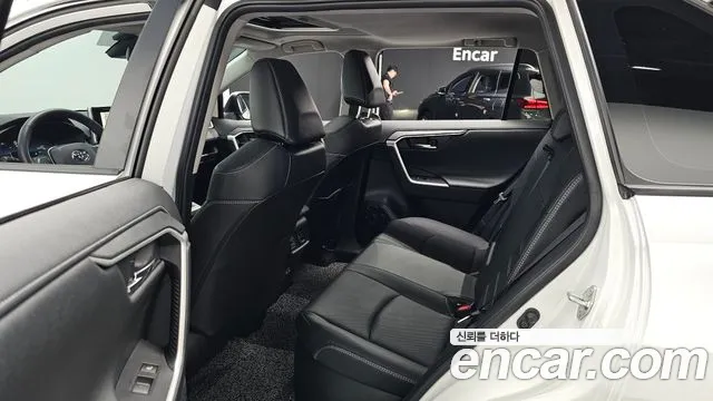 Toyota RAV4 2024