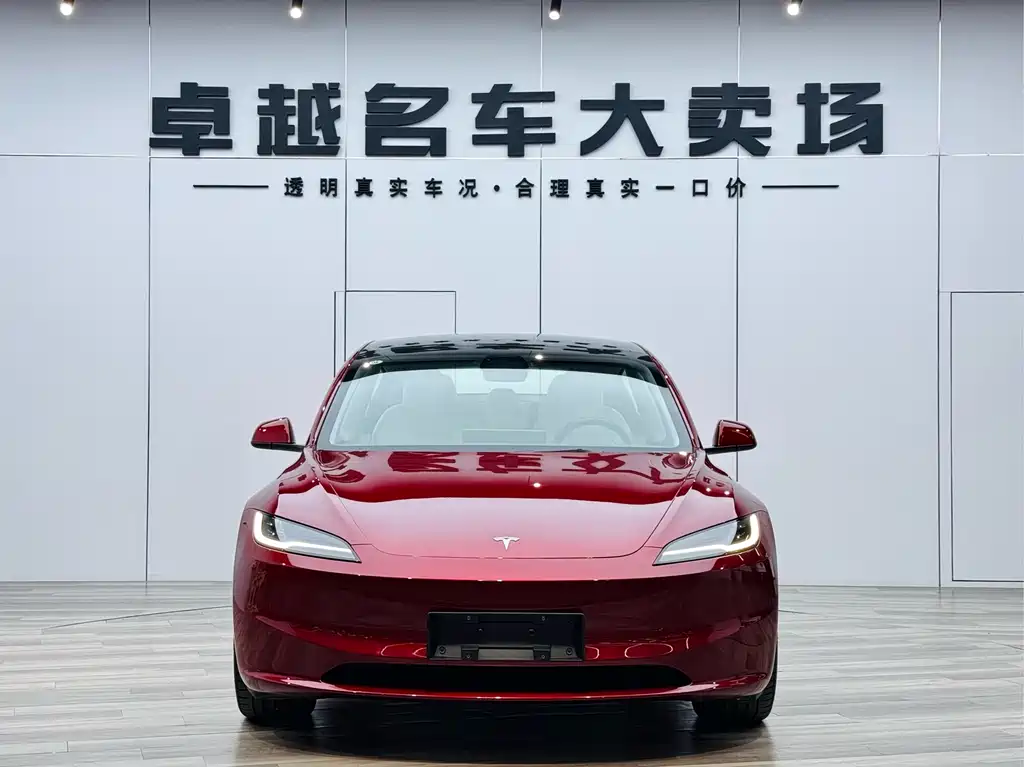 Tesla Model 3 2023
