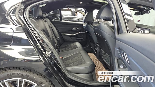 BMW 3 серии 2021
