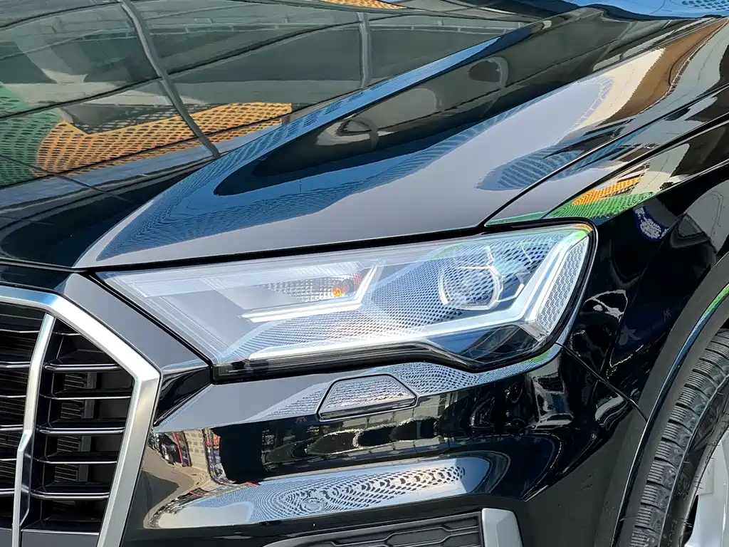 Audi Q7 2023