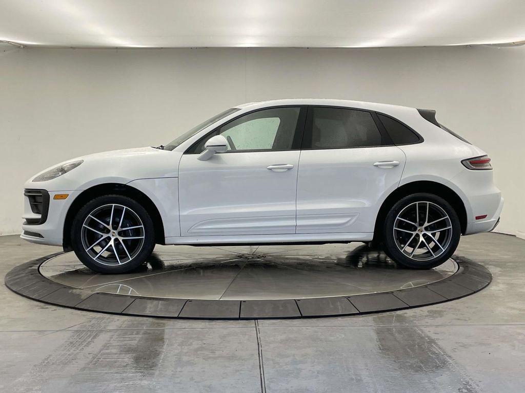 Porsche Macan 2025
