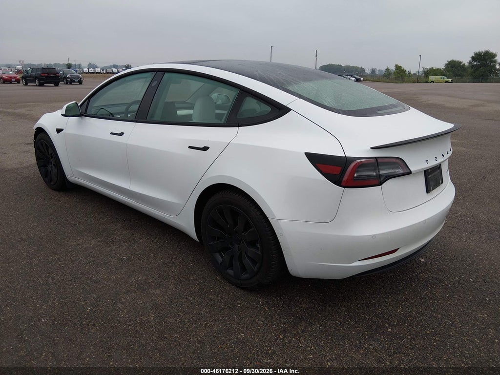 Tesla Model 3 2022