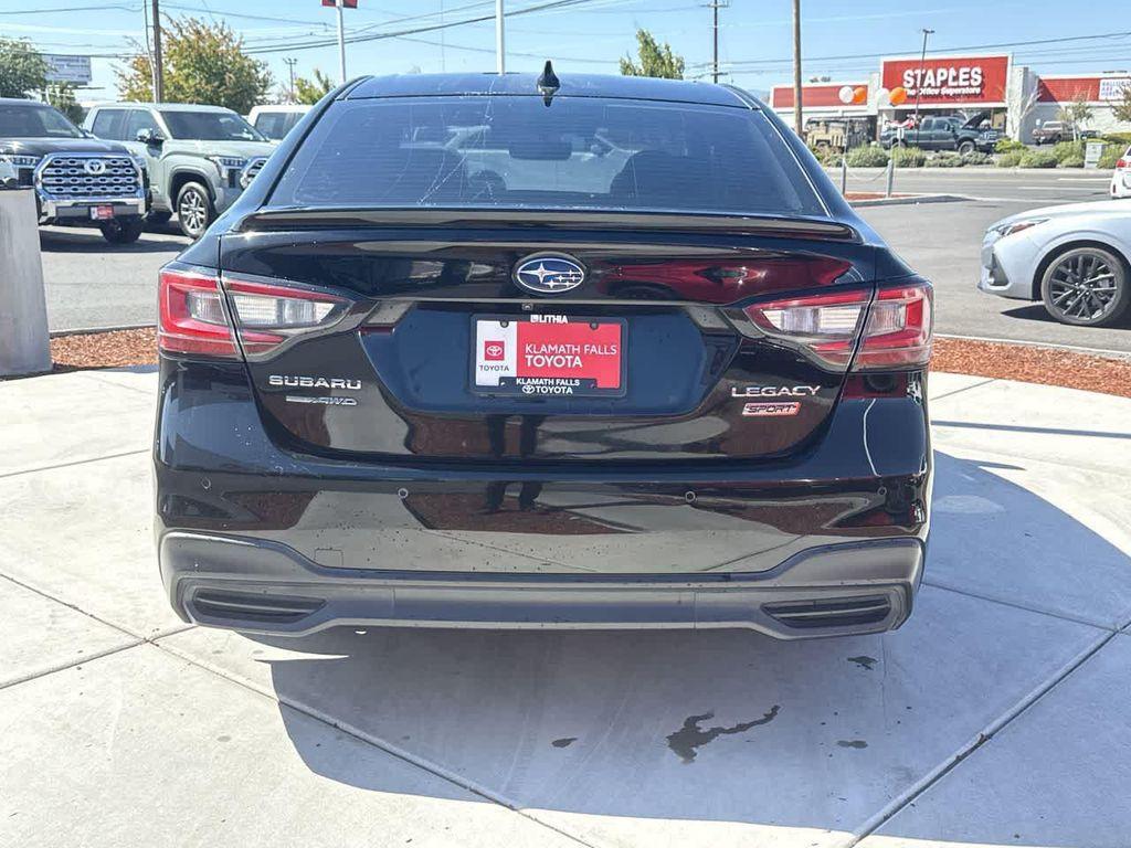 Subaru Legacy 2021