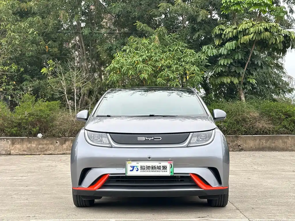 BYD Dolphin 2023
