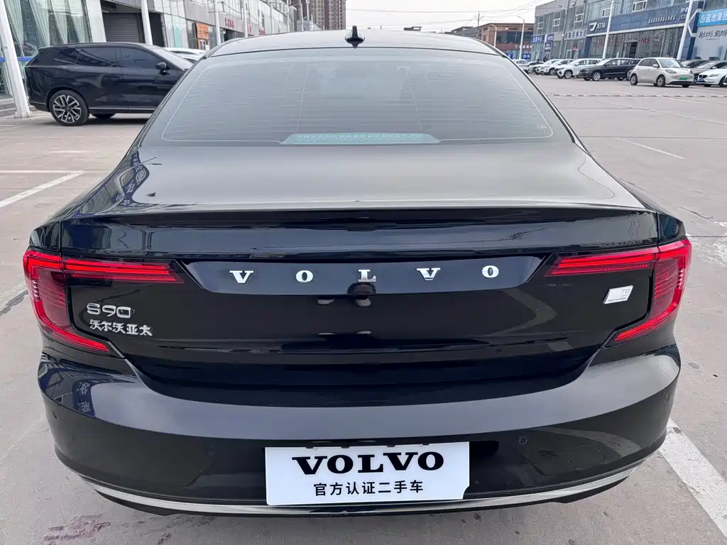 Volvo S90 2023