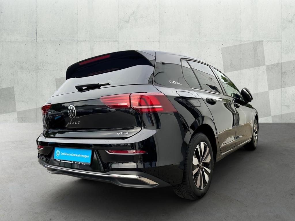 Volkswagen Golf 2024
