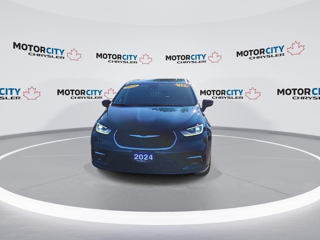 Chrysler Pacifica 2024