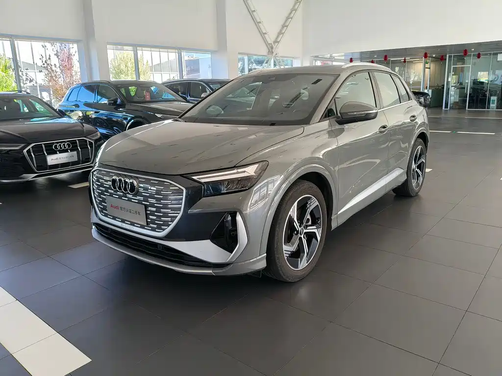 Audi Q4 e-tron 2025