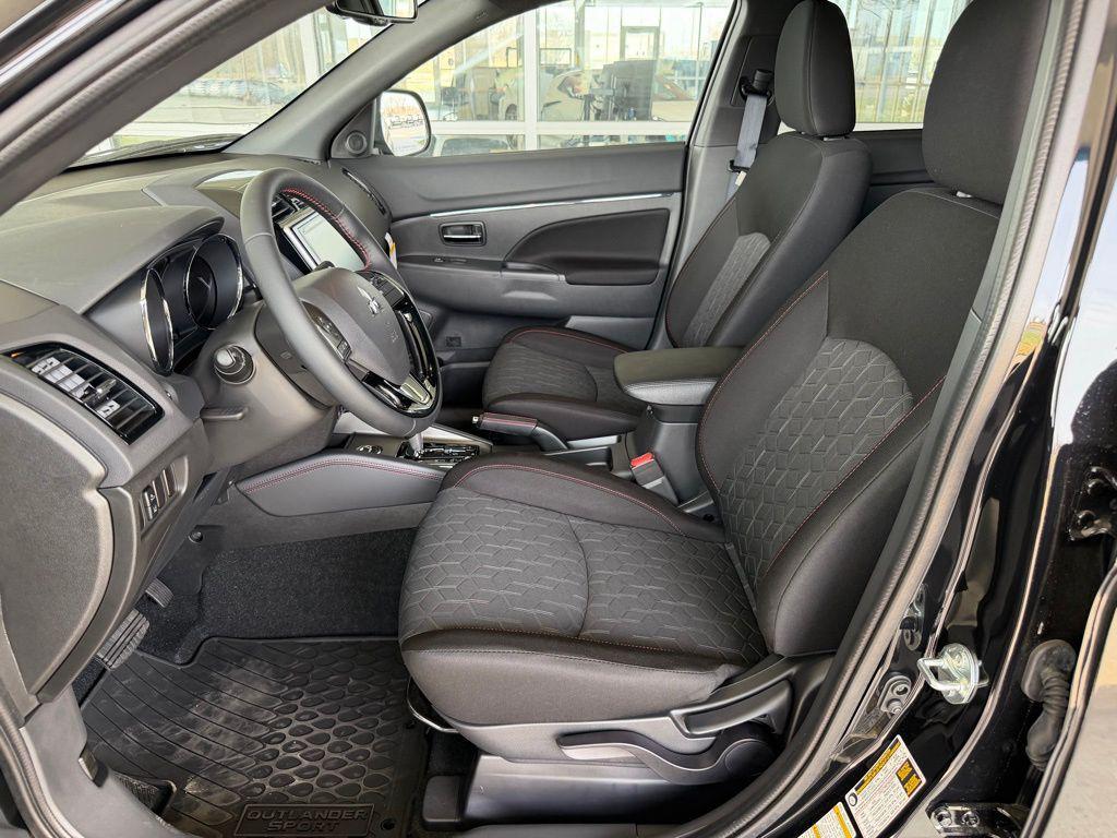 Mitsubishi Outlander Sport 2025
