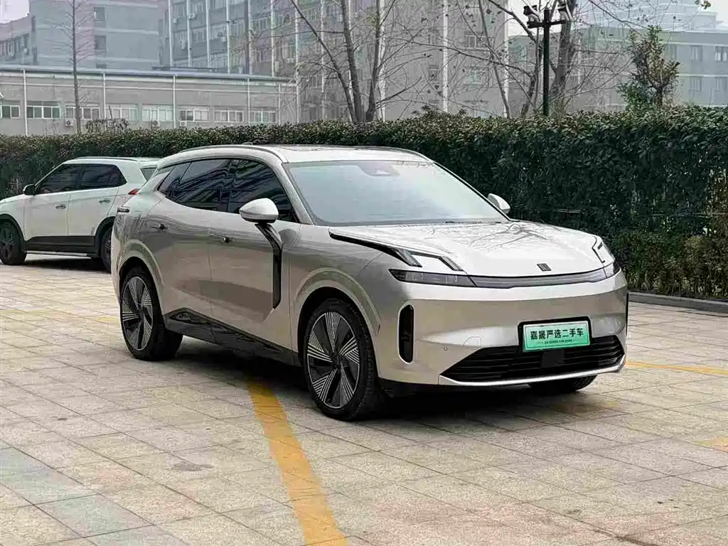 Lynk & Co 08 2023