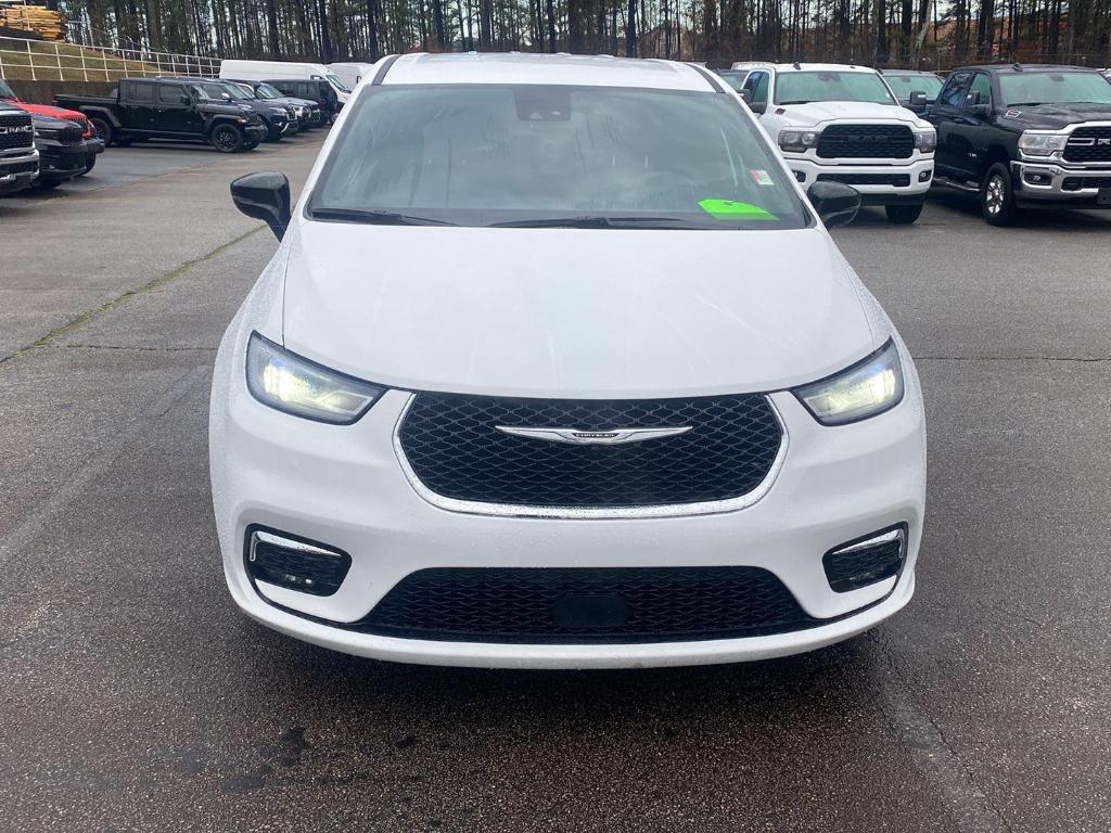 Chrysler Pacifica 2025