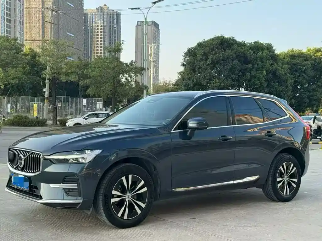 Volvo XC60 2022