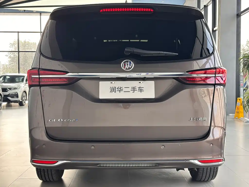 Buick GL8 2023