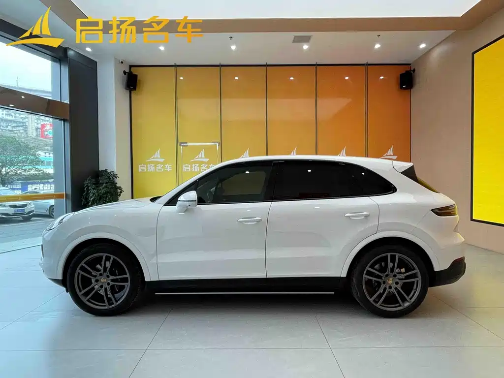 Porsche Cayenne 2023