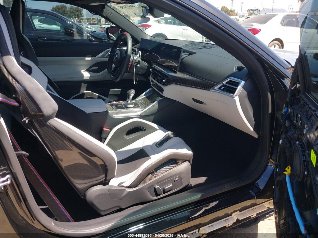 BMW M4 2025