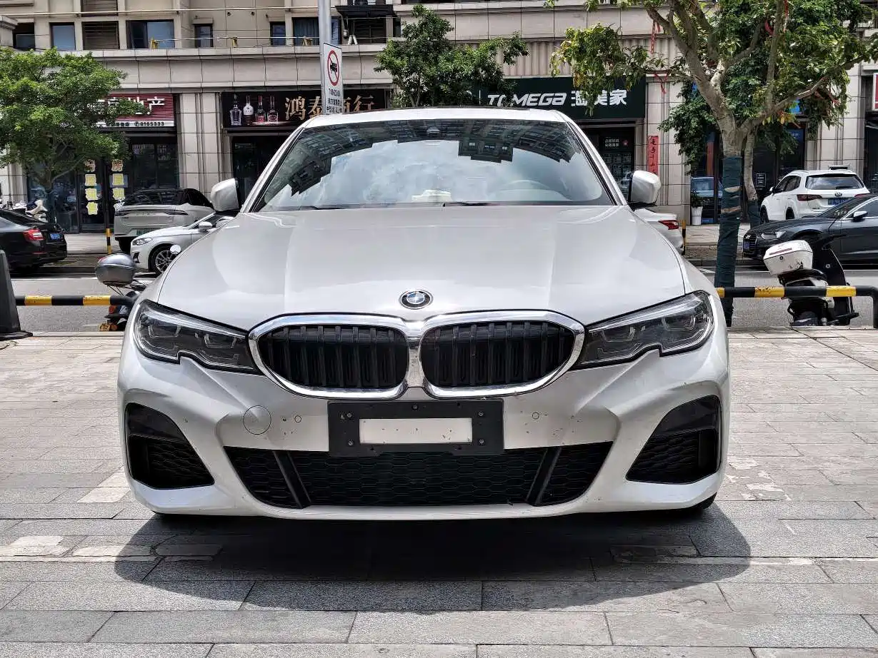 BMW 3 серии 2021