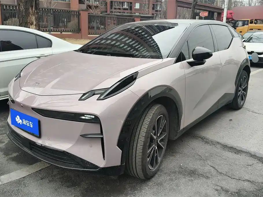 Zeekr X 2024