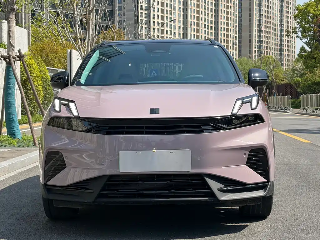 Lynk & Co 06 2024