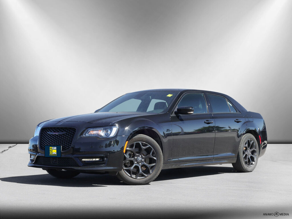 Chrysler 300 2023