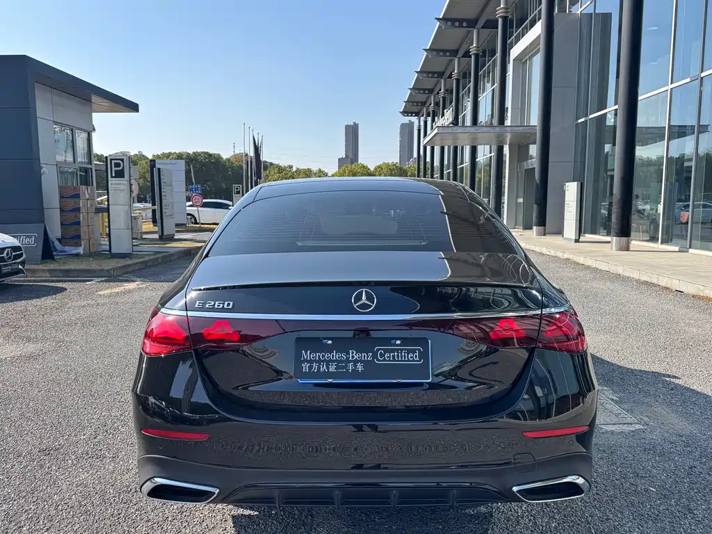 Mercedes-Benz E-Класс 2024