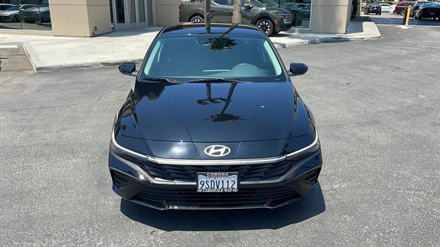 Hyundai Elantra 2025