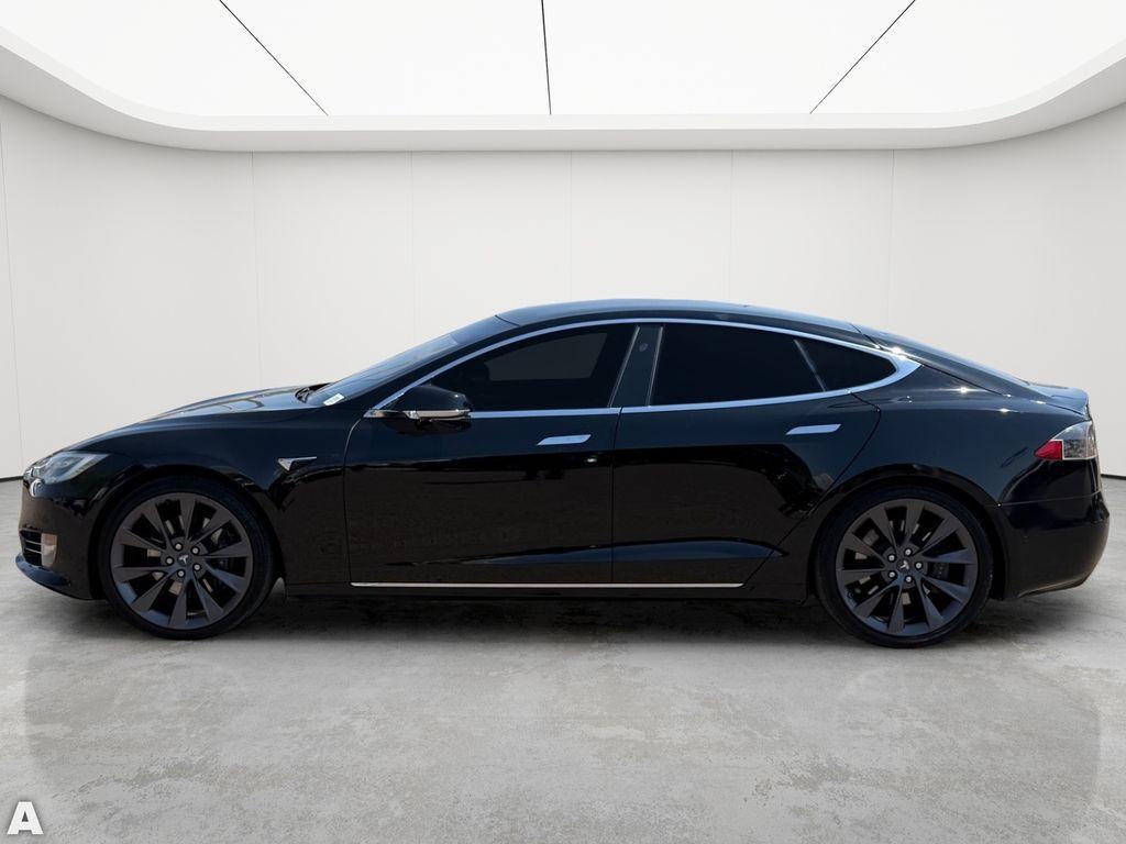Tesla Model S 2021