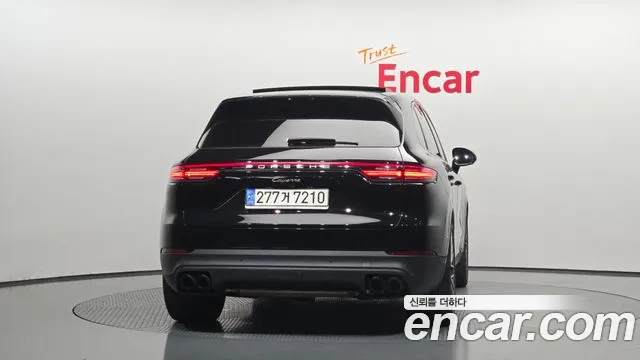 Porsche Cayenne 2022