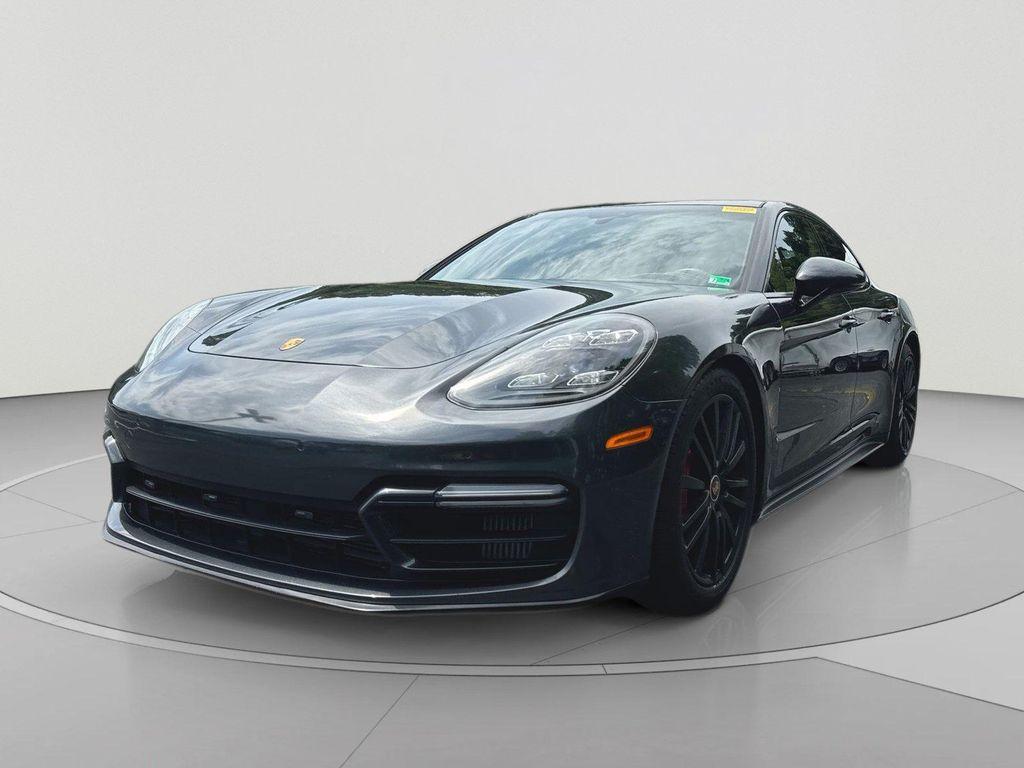 Porsche Panamera 2021