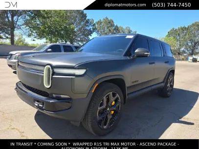 Rivian R1S 2025